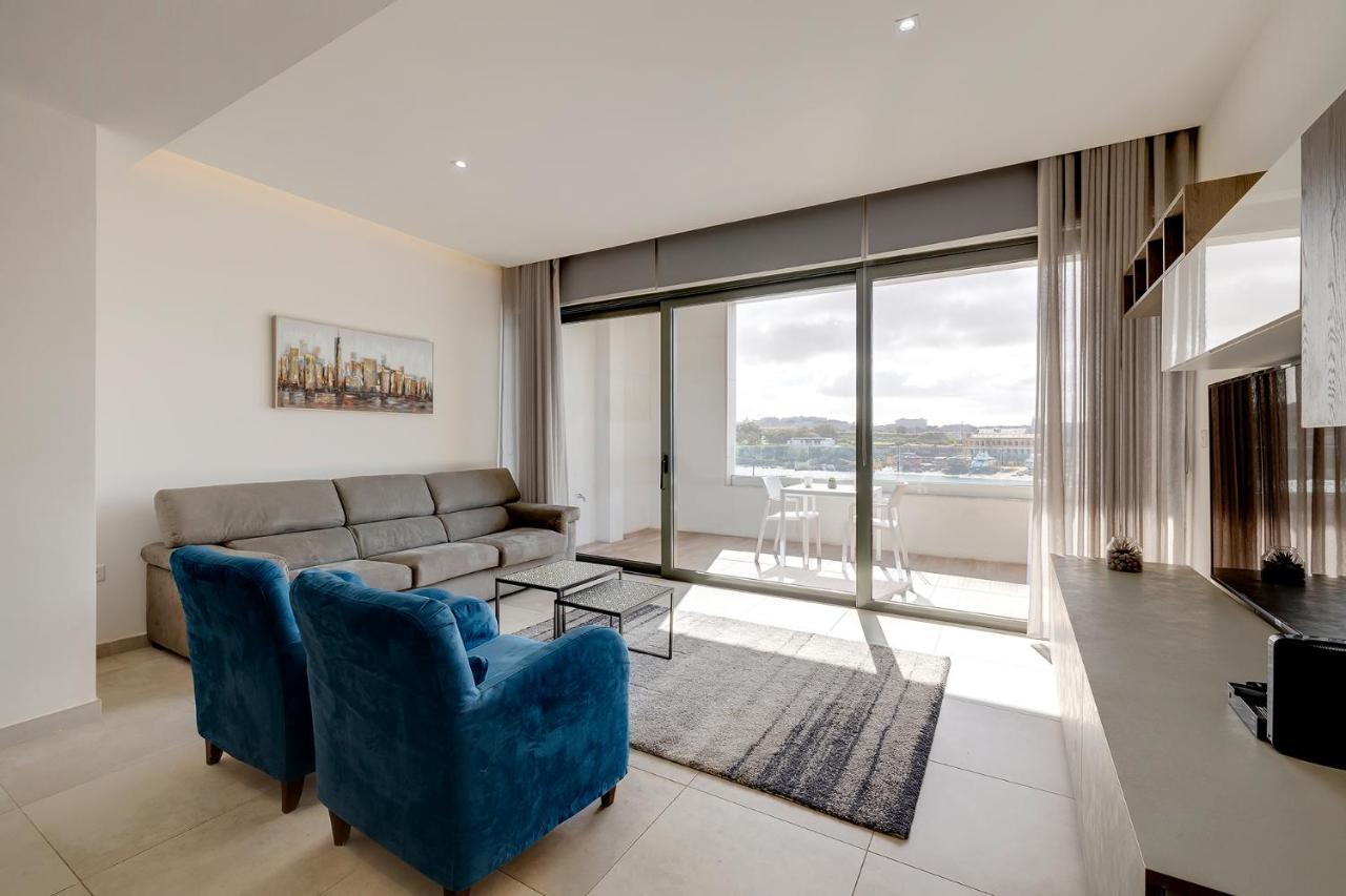 Luxe Apartment With Valletta And Harbour Views Слима Экстерьер фото
