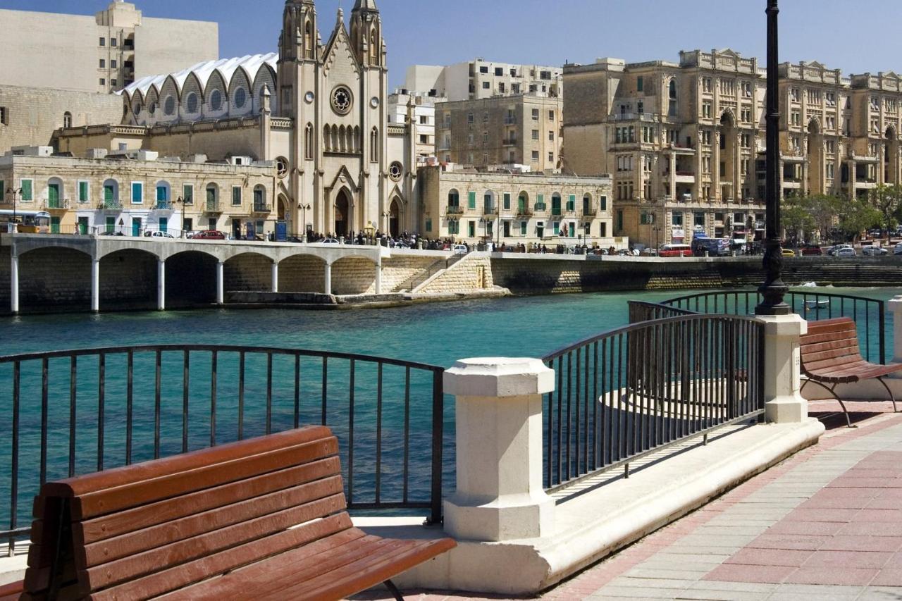 Luxe Apartment With Valletta And Harbour Views Слима Экстерьер фото