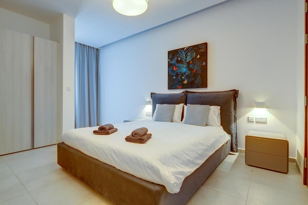 Luxe Apartment With Valletta And Harbour Views Слима Экстерьер фото